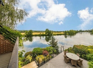 Temple Mill Island, Marlow, SL7